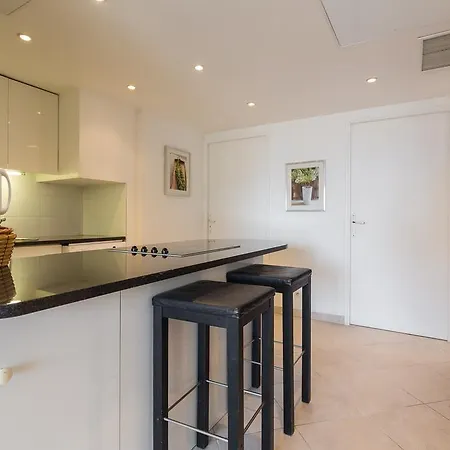 Modern 3 Bedroom, 3 Bathroom Near Old Town Walking Distance To Palais 330